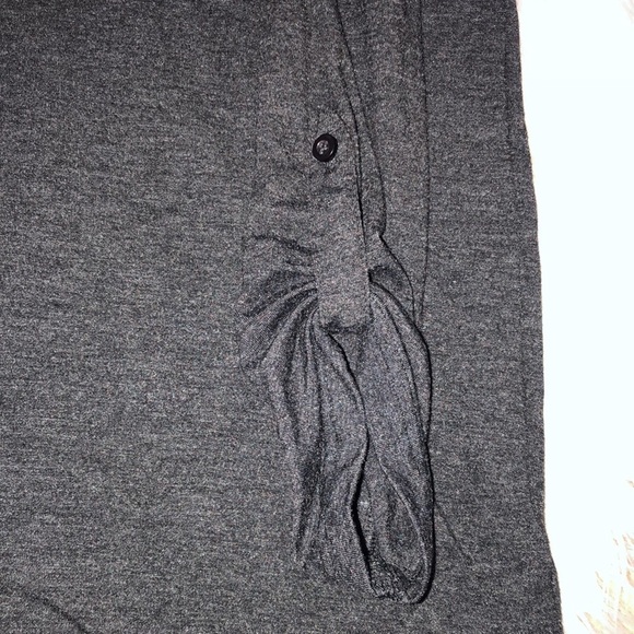 Rue 21 Shirt Size XS 3/4 length sleeves that button Pocket Design Stretchy - Picture 4 of 7